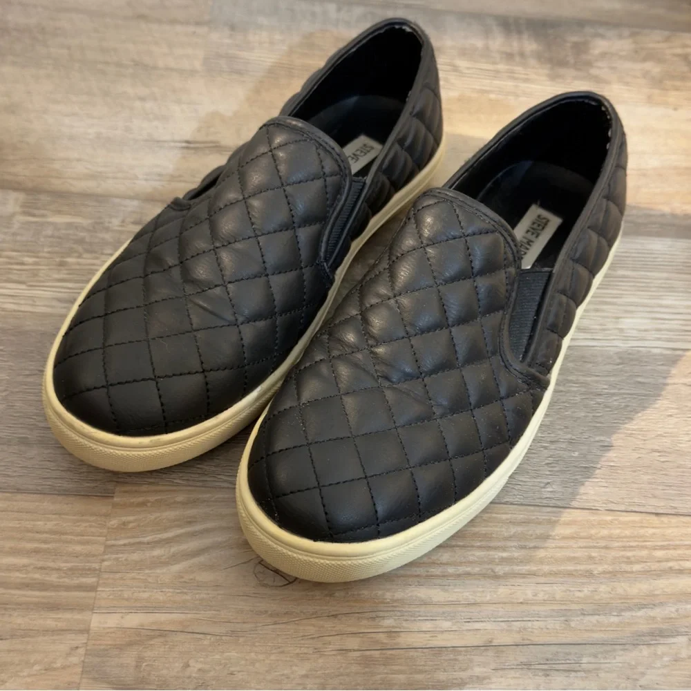 Steve Madden Women’s Ecentrcq Black Slip-On Sneakers Size 8 M